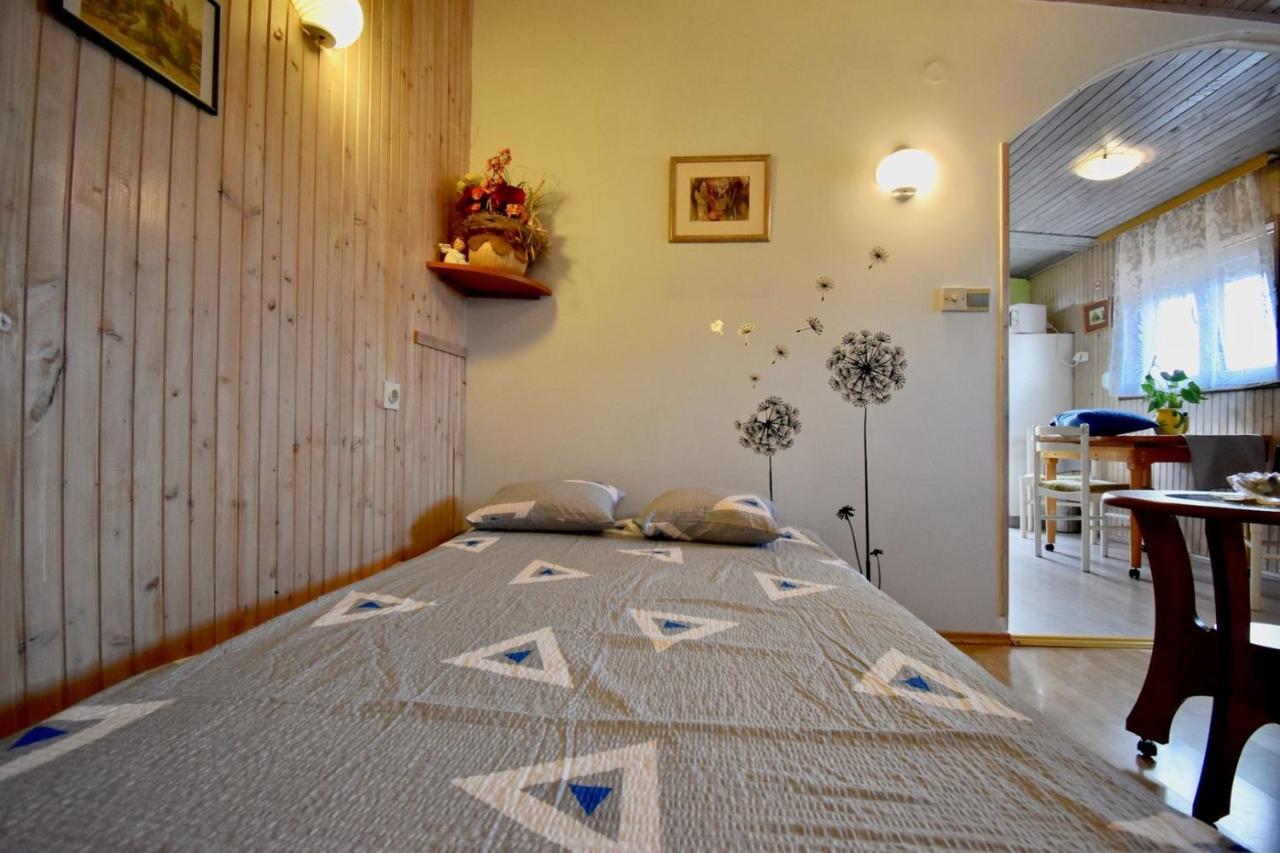 Holiday Apartments เมดูลิน ภายนอก รูปภาพ